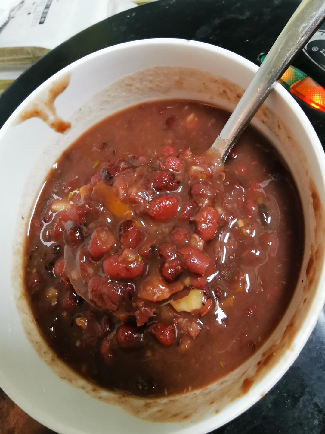 湿气重怎么办？煮「陈皮红豆沙」吃，还能健脾调理身体！