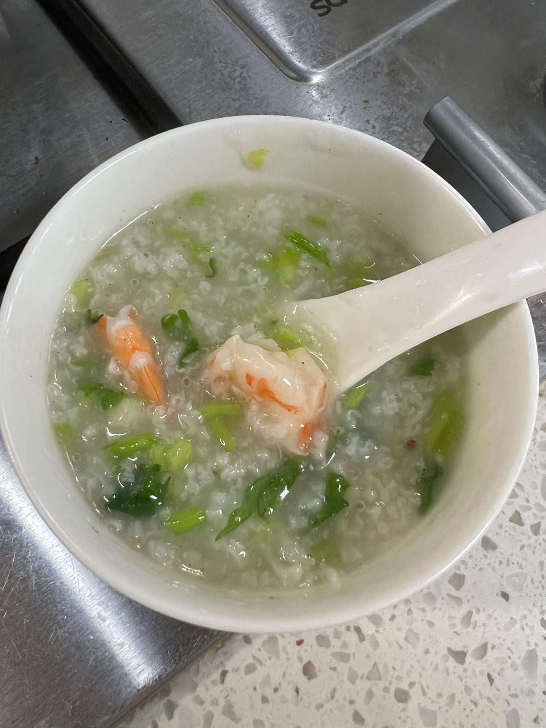 芹菜虾仁粥