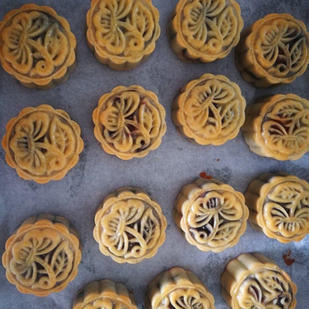 广式月饼——蛋黄莲蓉月饼