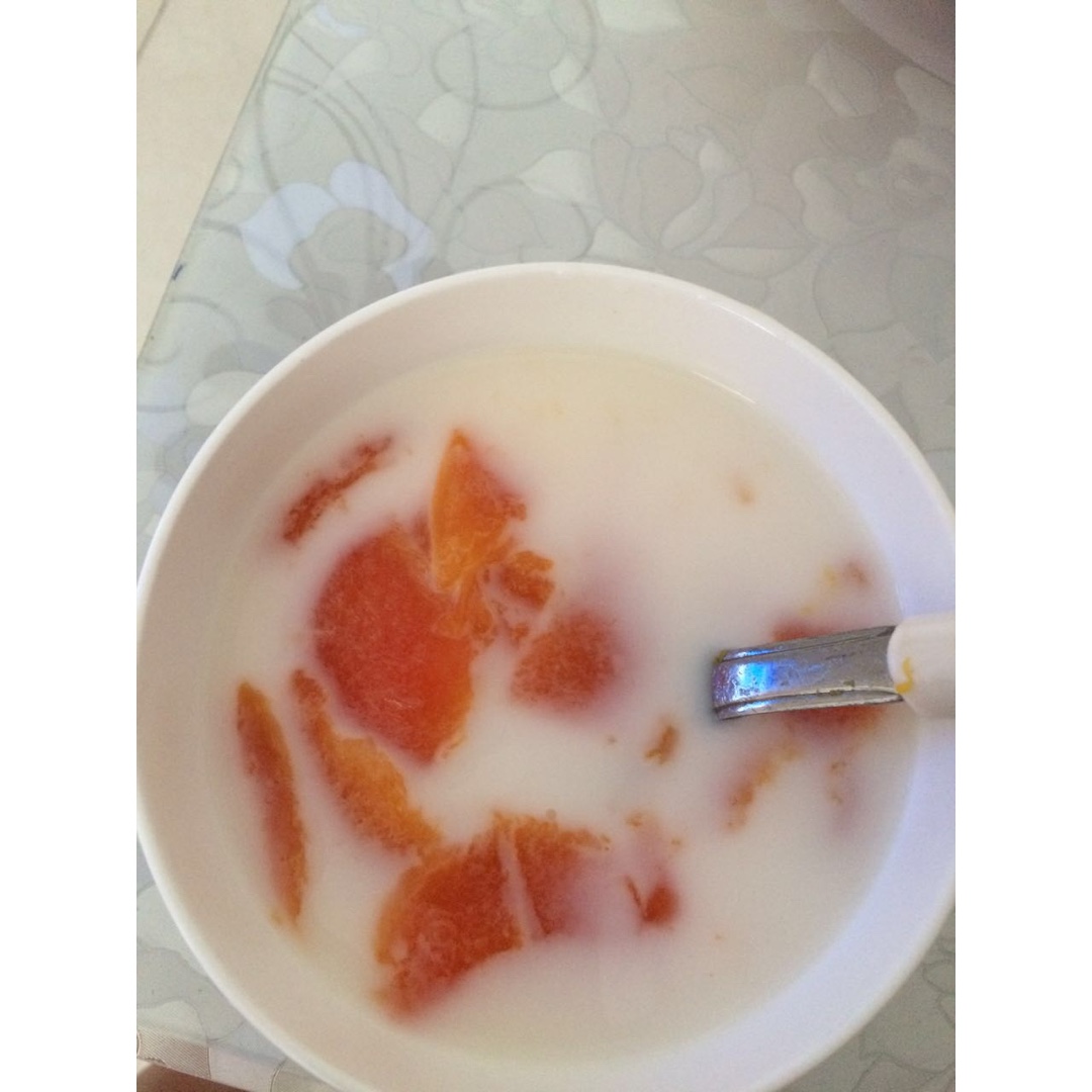 鲜奶炖木瓜