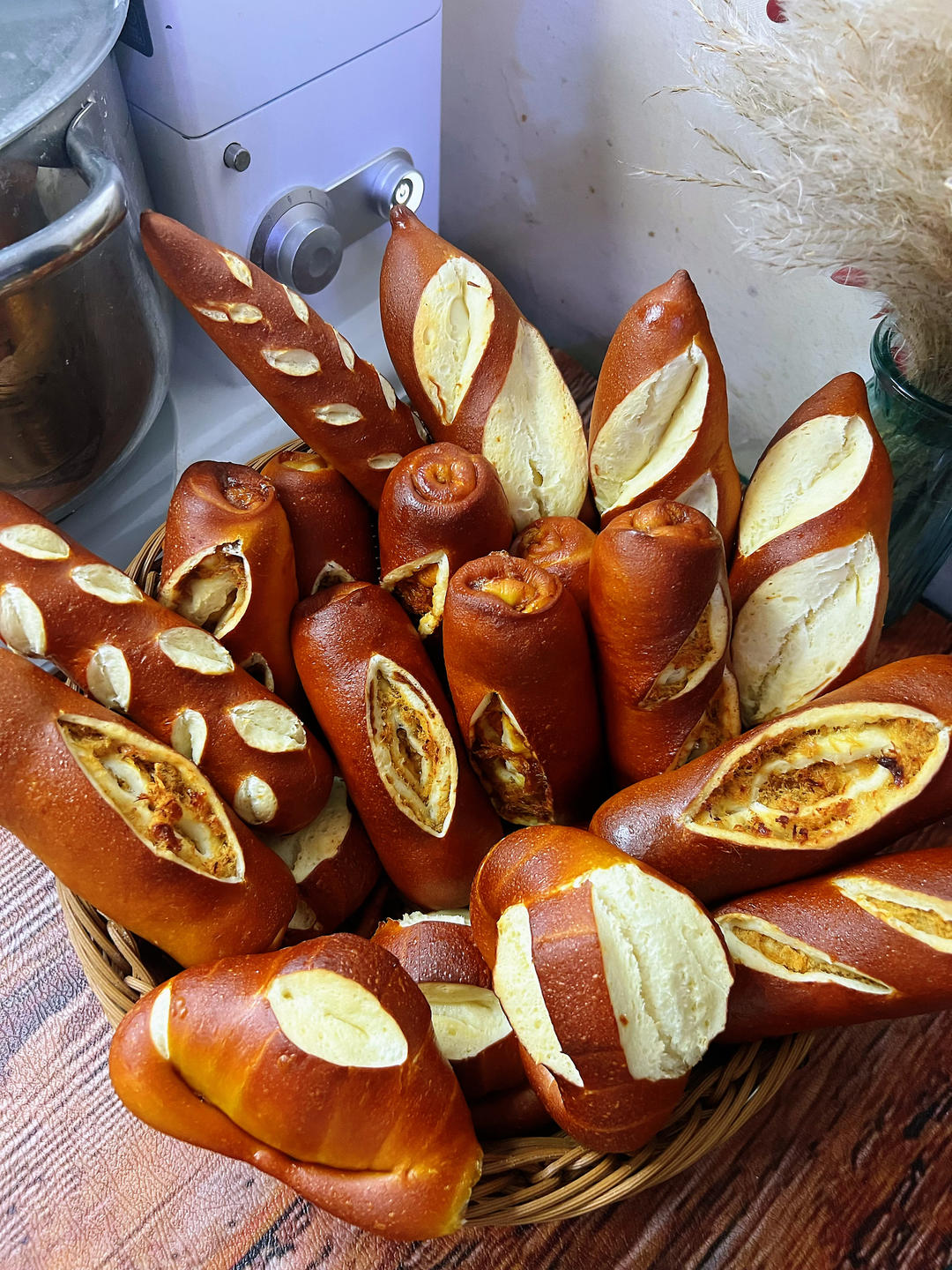 肉松海苔碱水面包棒