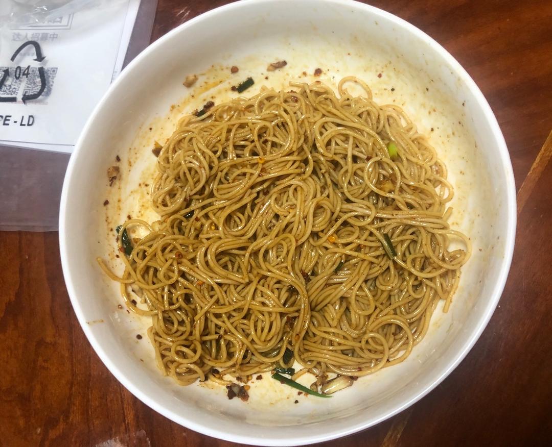 姥姥的爽口凉面！（干拌挂面）