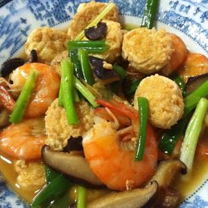 日本豆腐焖虾的做法 步骤2