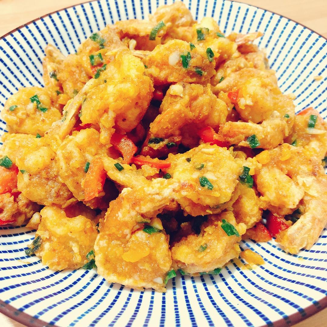 在家也能做大菜之5~“咸蛋黄炒虾球”