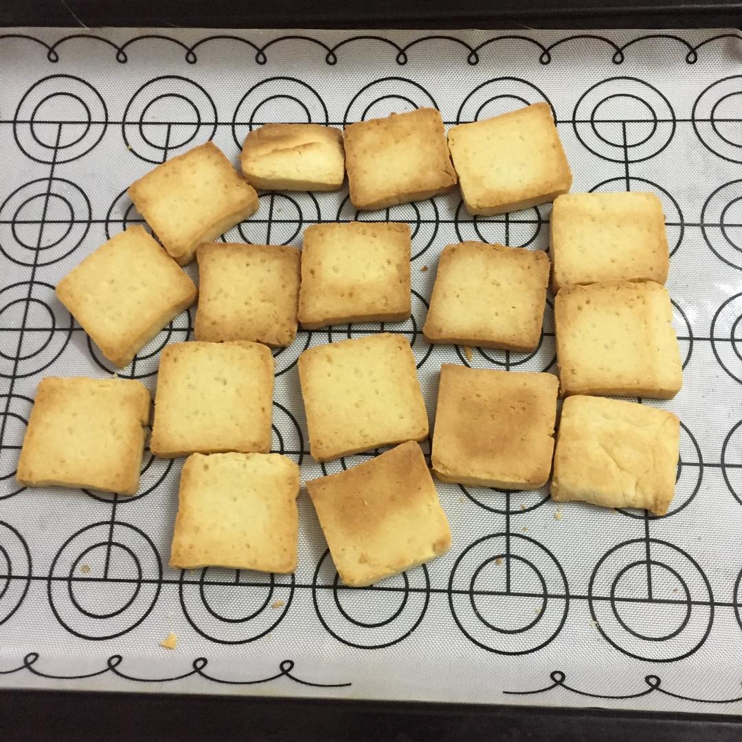 极简风炼奶小饼干
