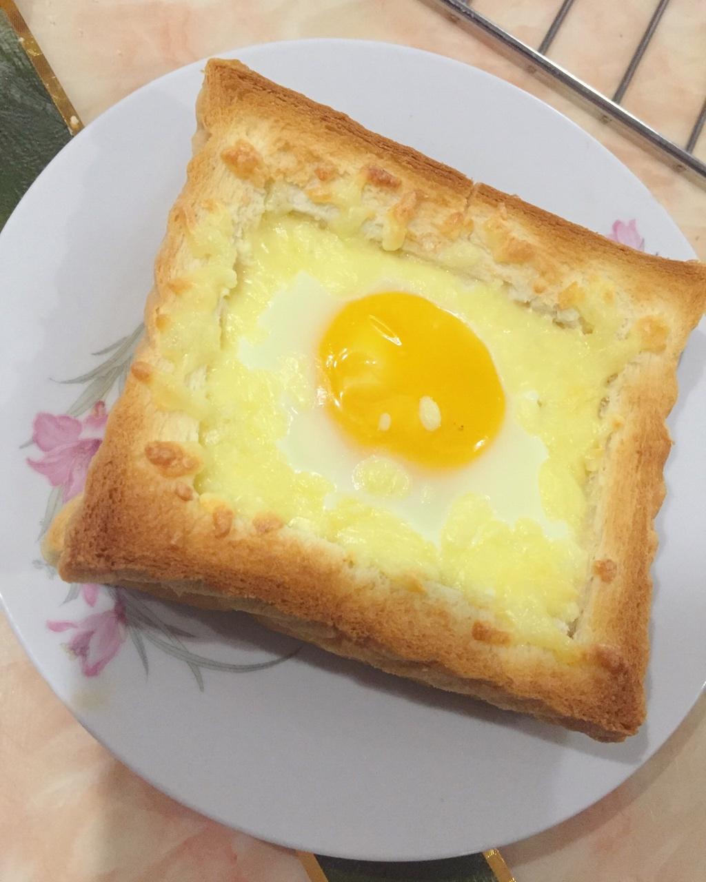 鸡蛋芝士烤吐司