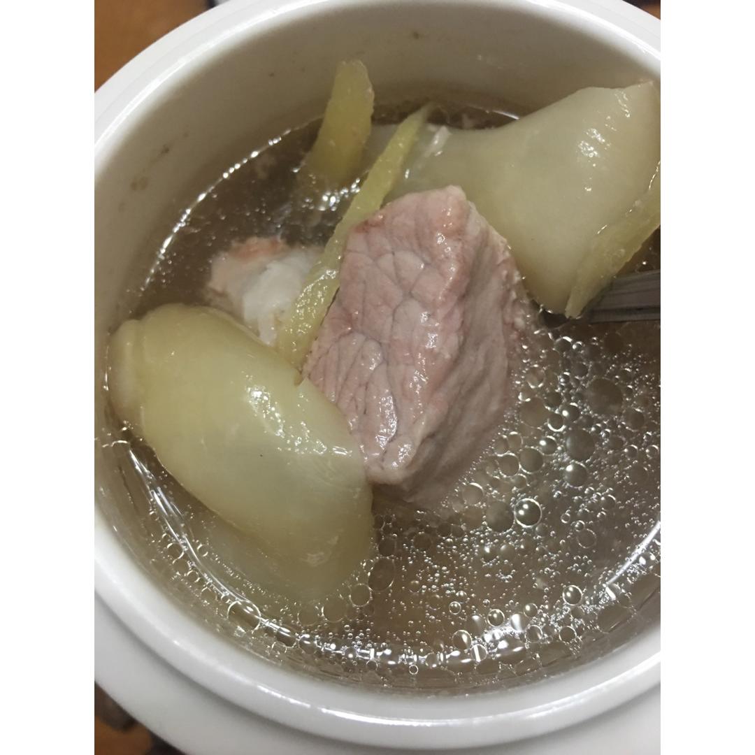 花胶瑶柱炖瘦肉