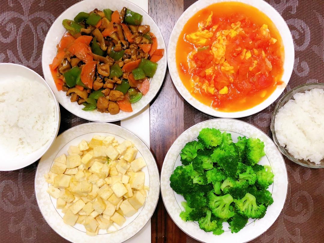 黄焖鸡米饭