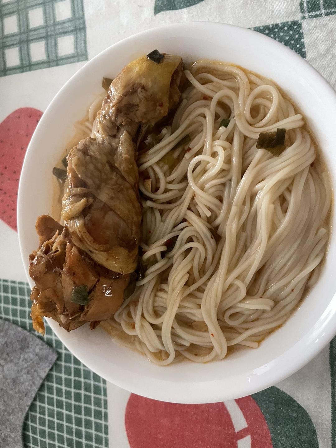 一碗热汤面