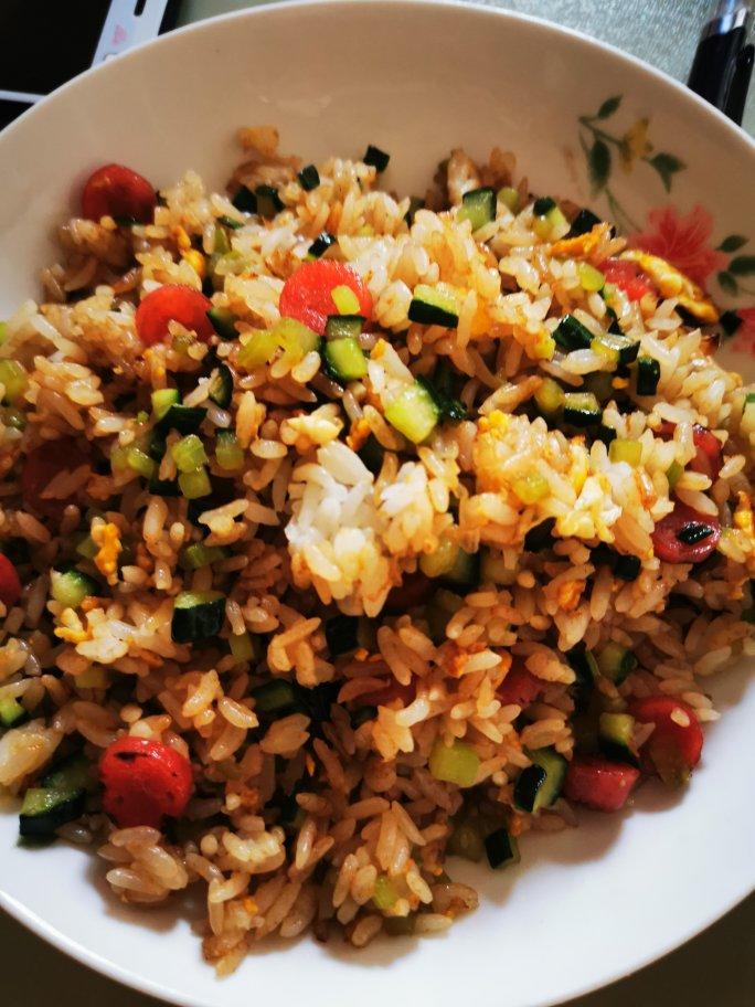 腊肠炒饭