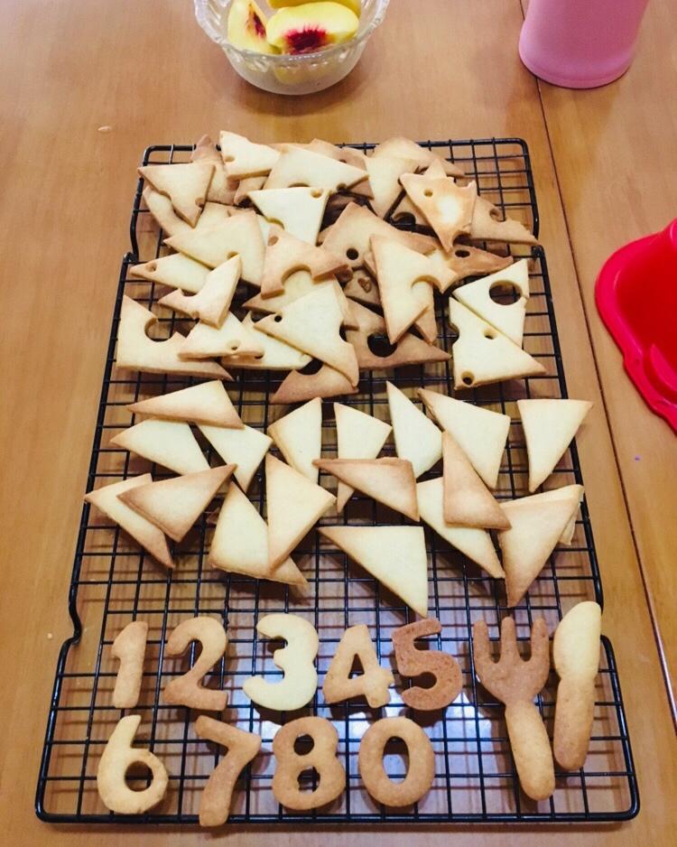 零难度㊙️外酥内软的奶酪小饼干‼️奶香十足