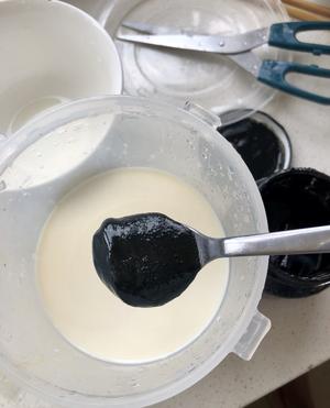牛奶黑芝麻鱼胶的做法 步骤4