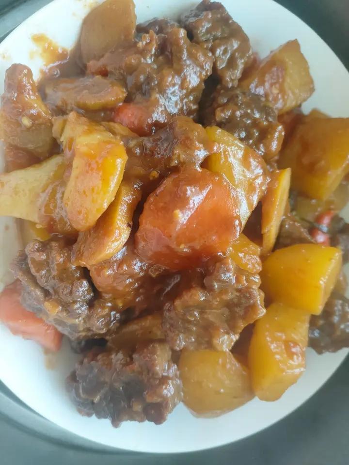 番茄土豆炖牛腩