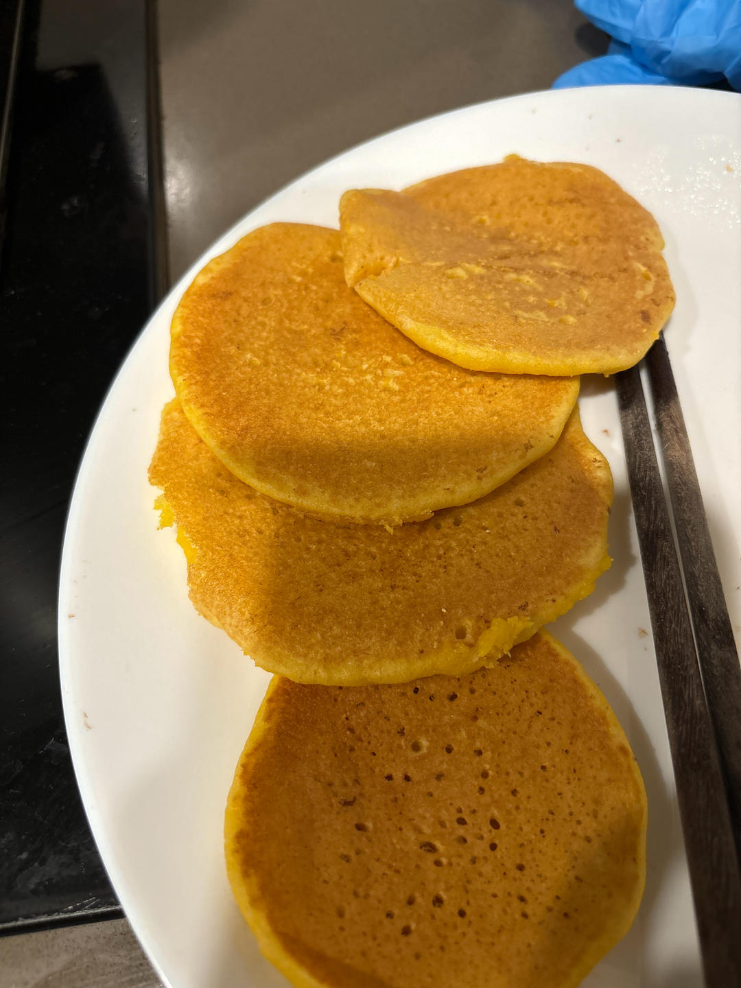 二十年面点老师傅分享的「玉米面饼子」做法，玉米控抓紧收😄😄😄