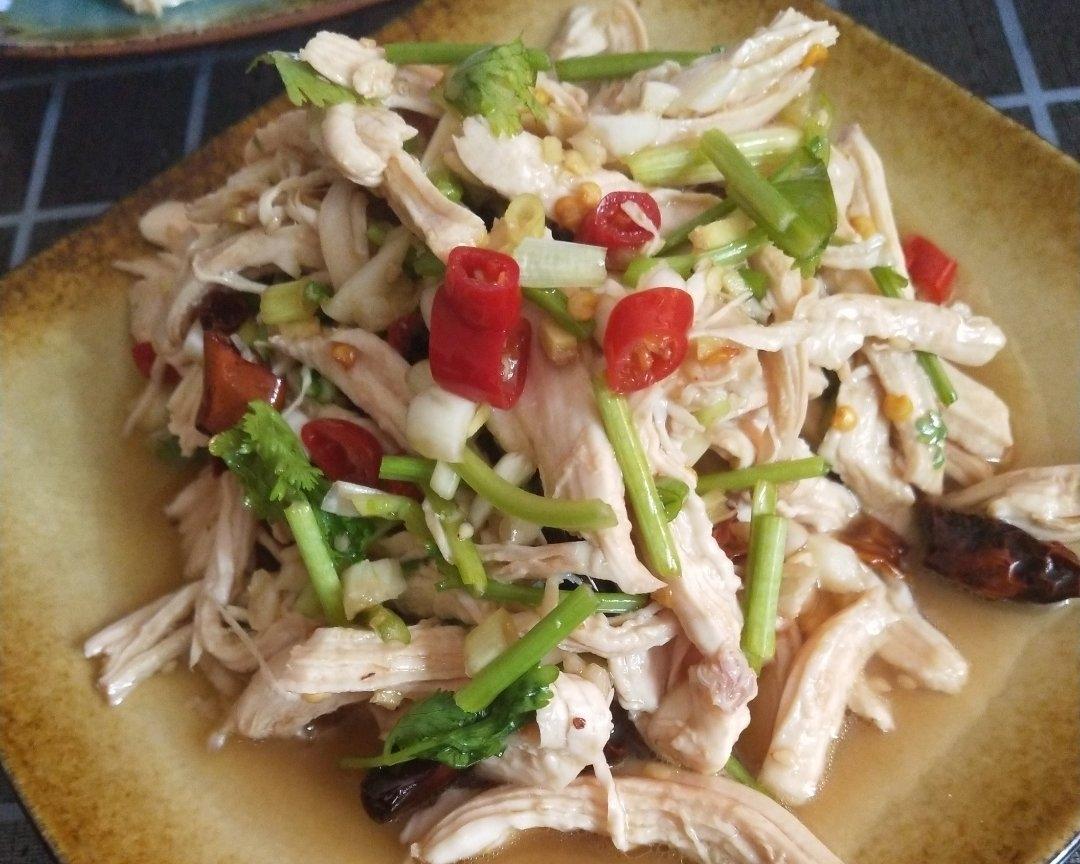 凉拌鸡胸肉的做法