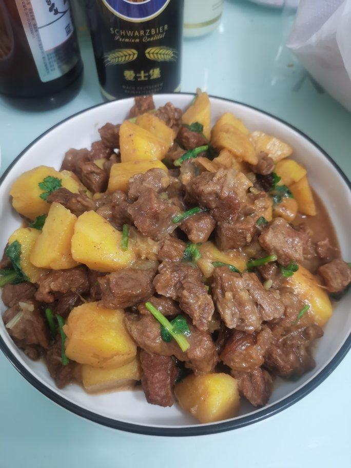 牛肉炖萝卜