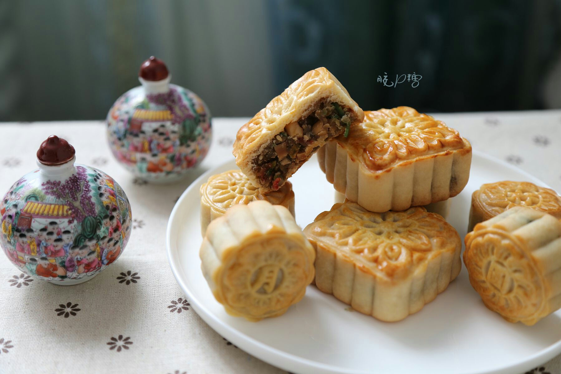 传统五仁月饼