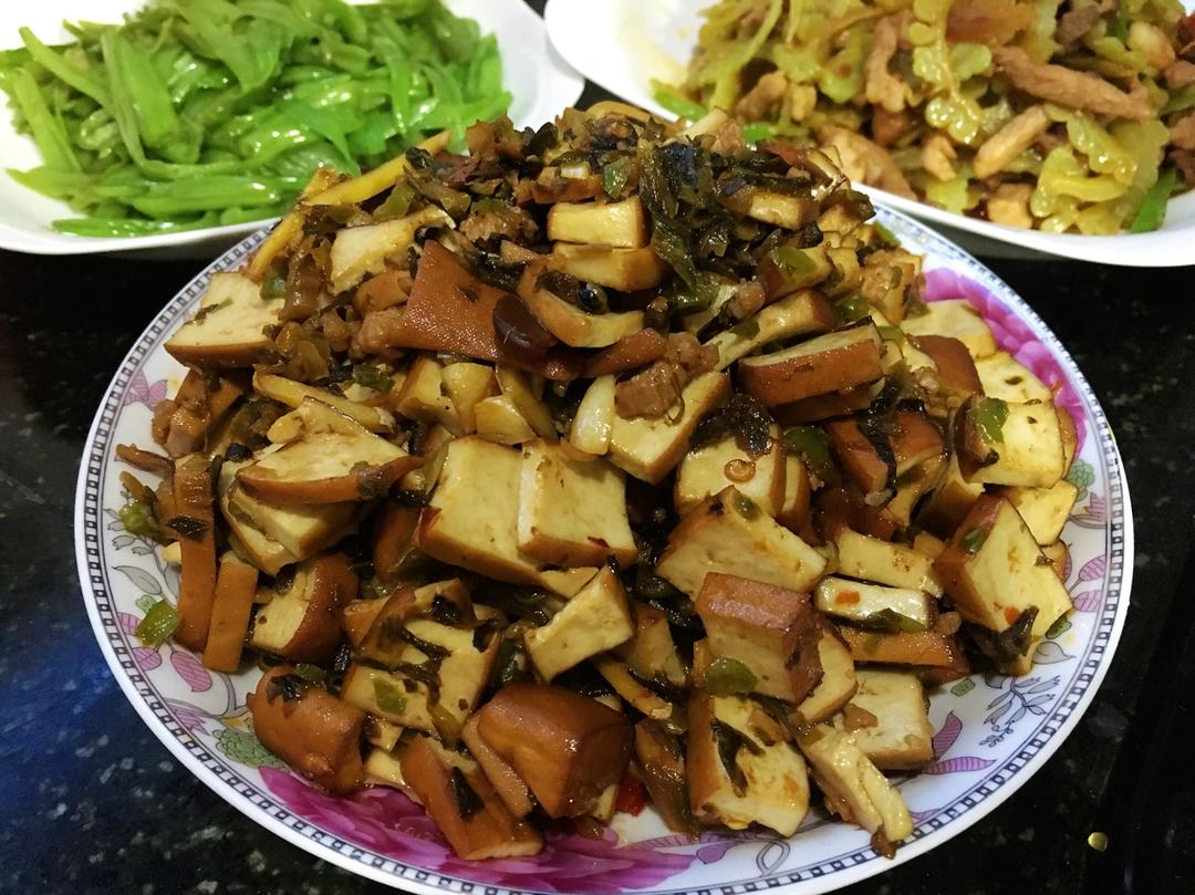 唐尼呀做的雪菜炒香干