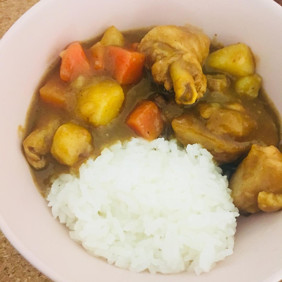 咖喱鸡肉饭