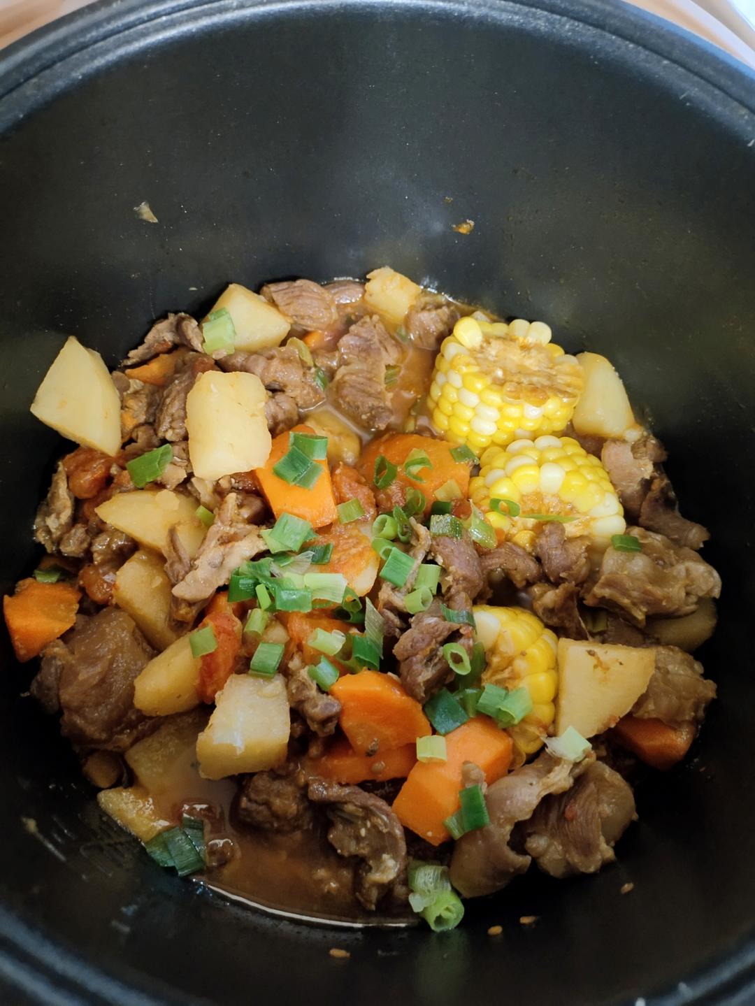 番茄土豆炖牛腩