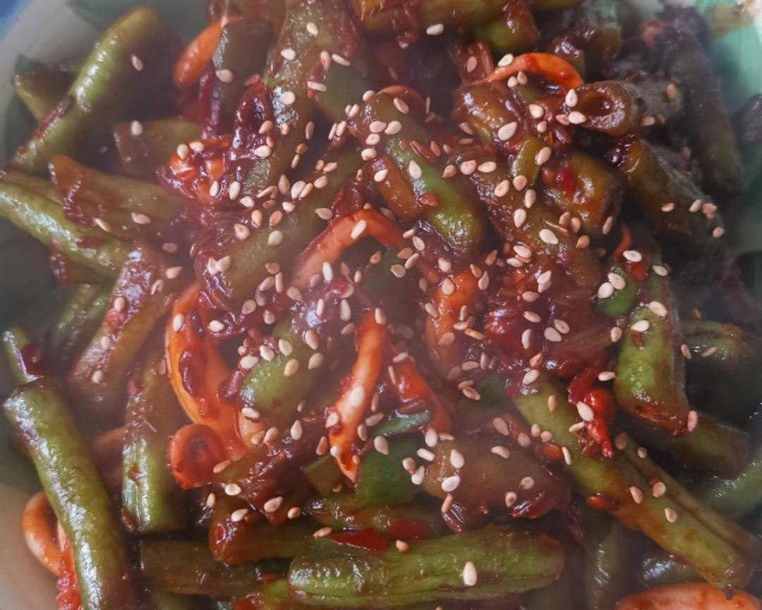 鱿鱼须炒芸豆
