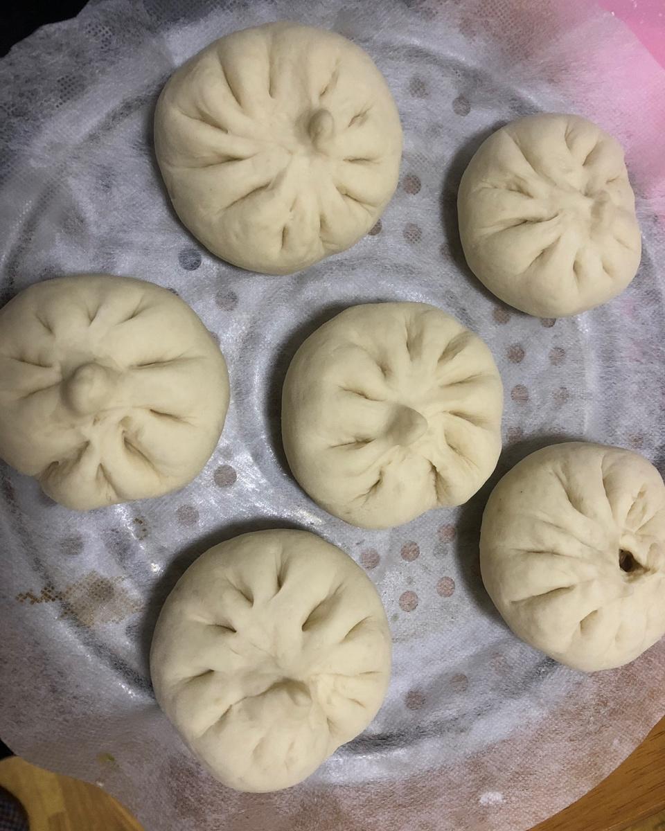 白萝卜芹菜肉包子（揉面包包子有小视频）