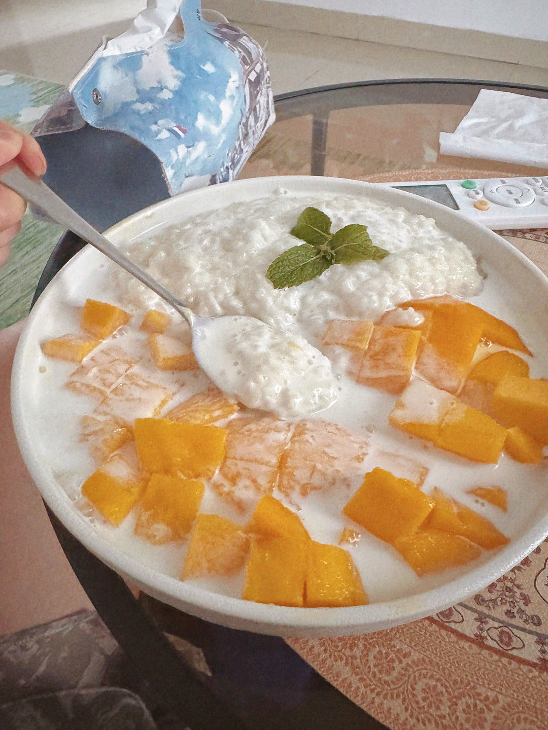 别出国啦，在家也能做芒果糯米饭🥭