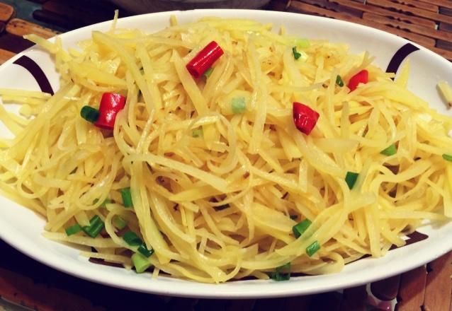 90后也可以会做的（酸辣土豆丝）