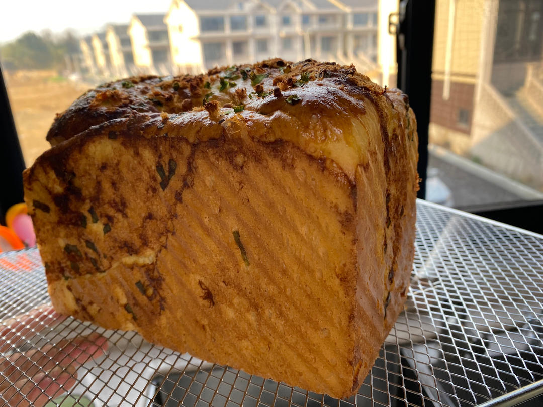 香葱肉松手撕吐司