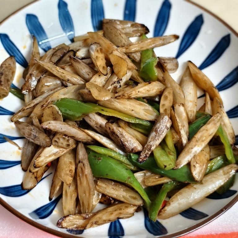 酸辣藕尖 开胃的清炒脆爽藕带