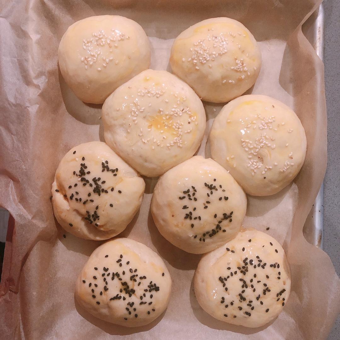 大人小孩都爱不释口的【蜂蜜牛奶小餐包】