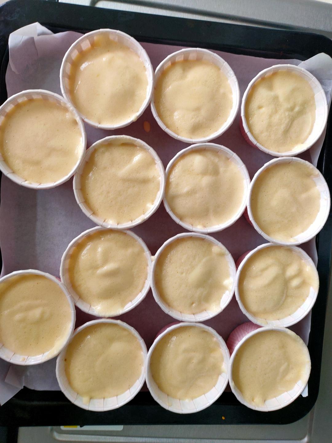 纸杯蛋糕 8寸戚风蛋糕的量