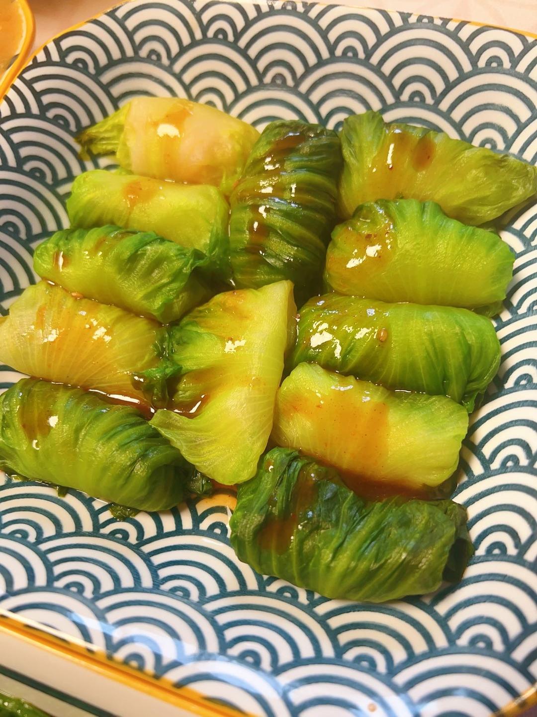 清淡却下饭的虾滑白菜卷，打赌你吃一次就忘不了！