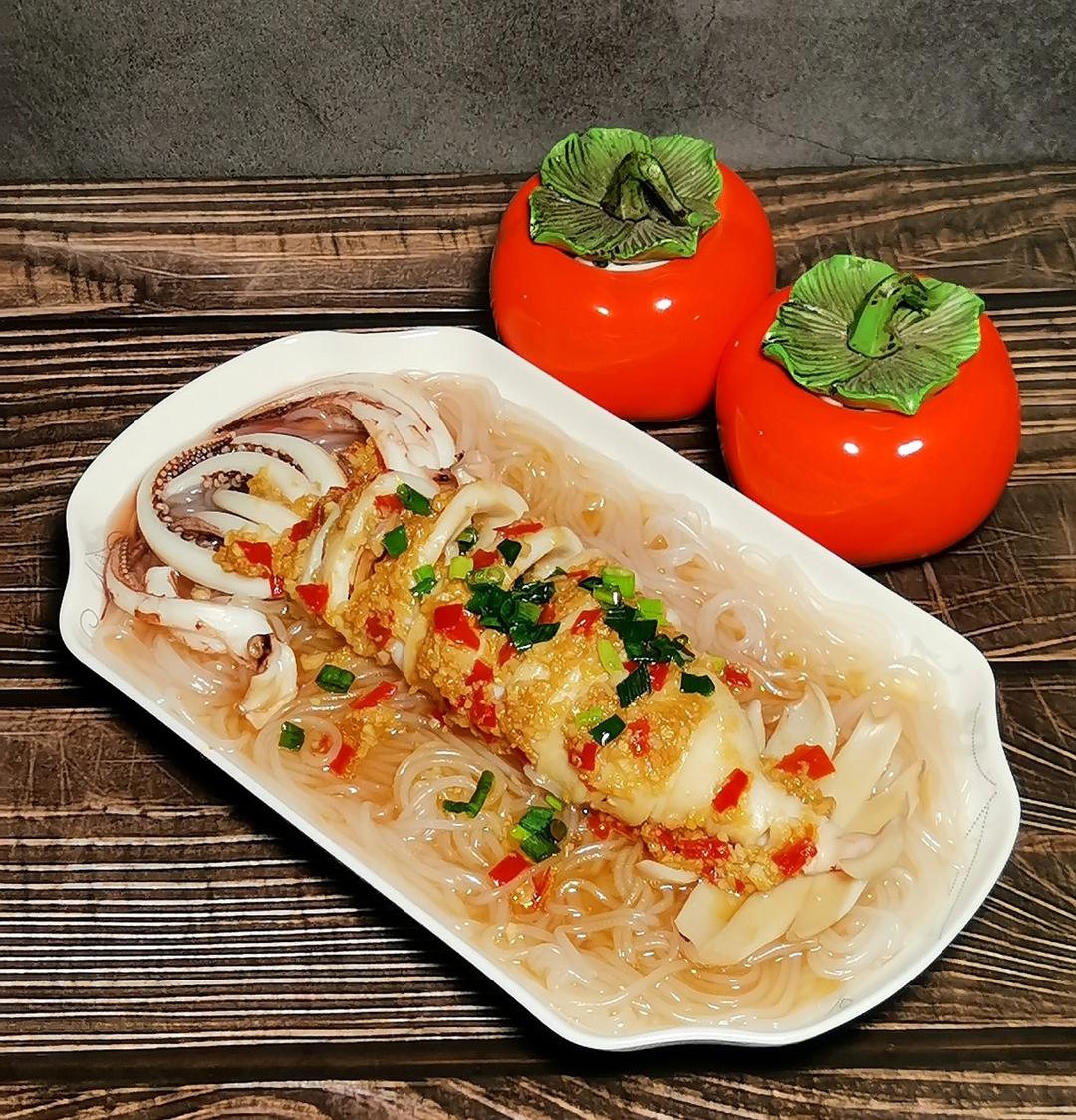 蒜蓉粉丝蒸鱿鱼【美的燃卡料理炉PS30H5W】