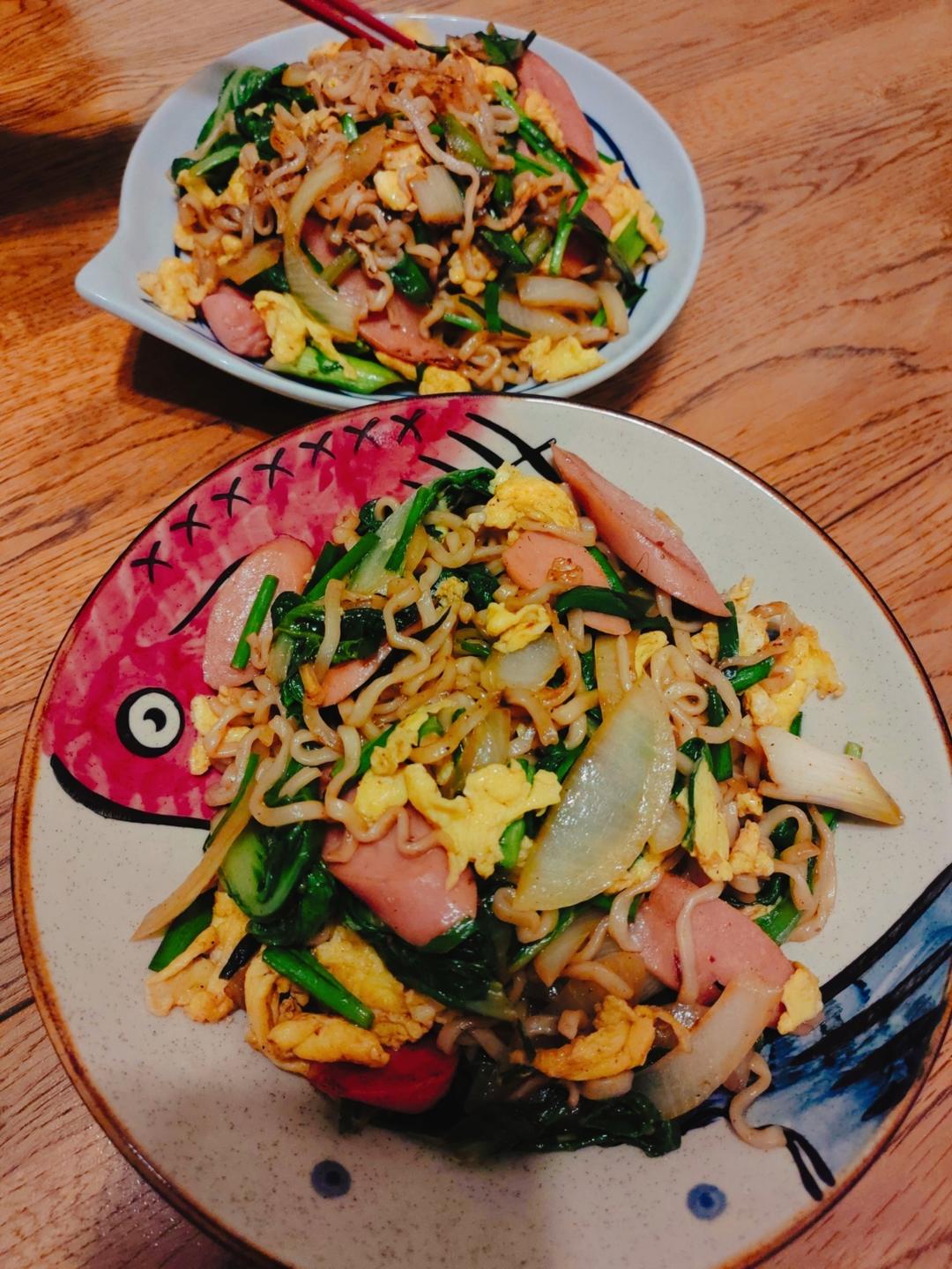 炒方便面￨幸福感爆棚