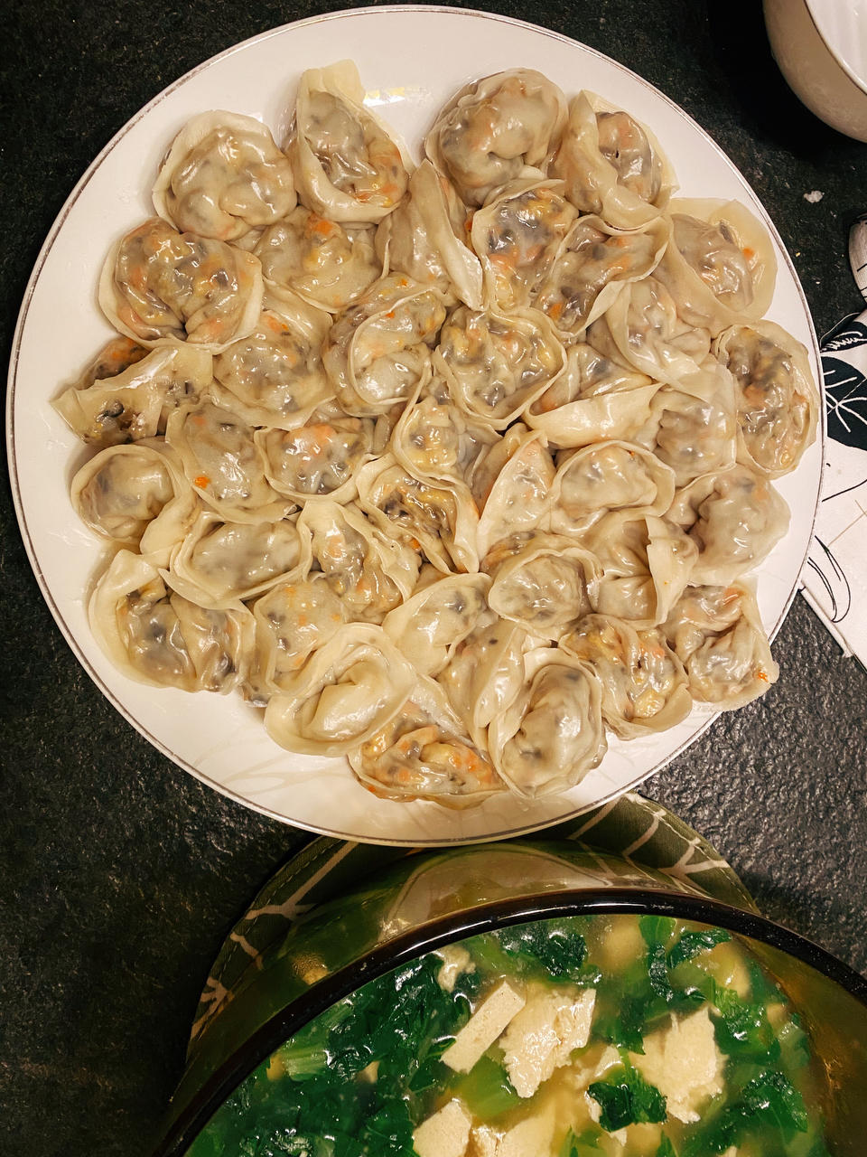 胡萝卜木耳鸡蛋素包子