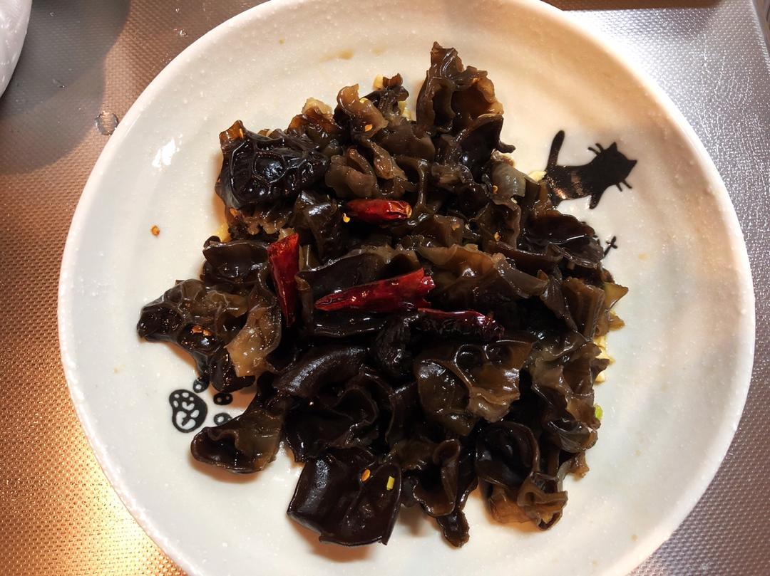 凉拌黑木耳