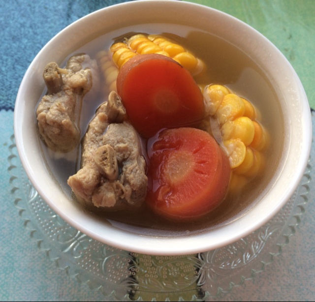 玉米胡萝卜排骨汤