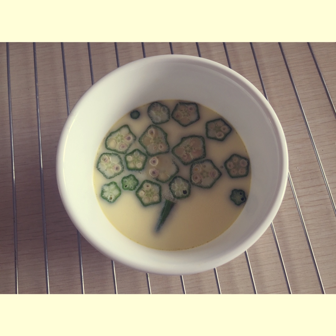 颜值控-做一朵开在碗里的花秋葵蒸水蛋