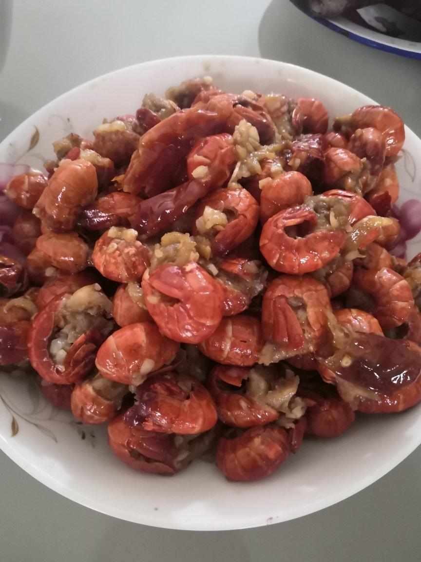 超简单超好吃吮指蒜蓉小龙虾