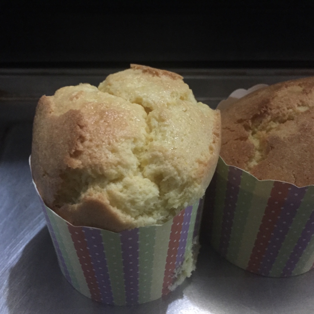 不会回缩的纸杯蛋糕--海氏烤箱定制