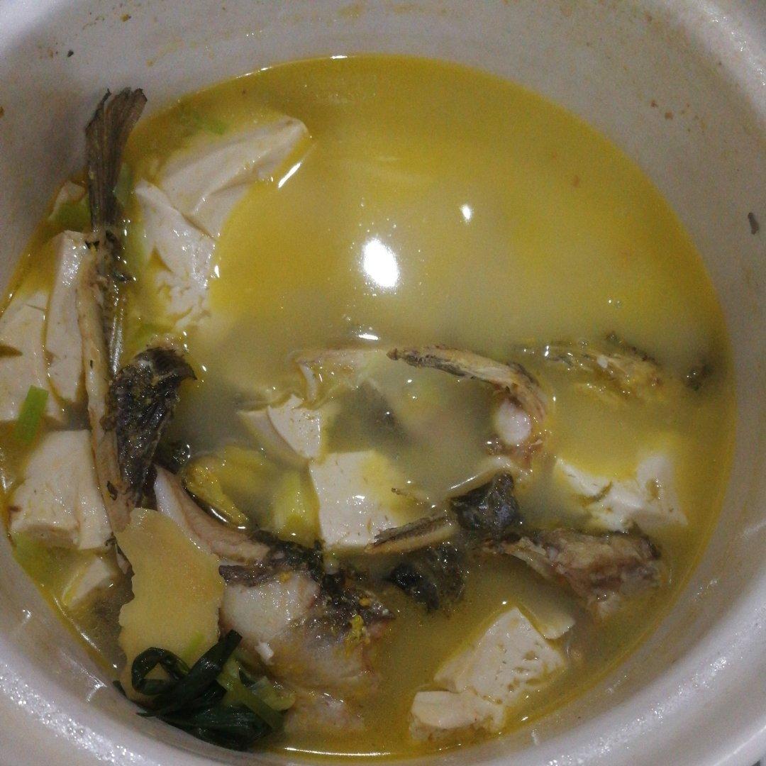 厨神--神厨做的黄颡鱼汤(黄腊丁,昂公鱼)