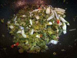 春节配粥菜：咸菜墨鱼+八宝菜的做法 步骤3