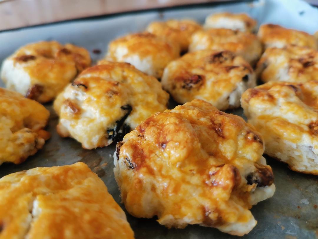 消耗淡奶油的司康