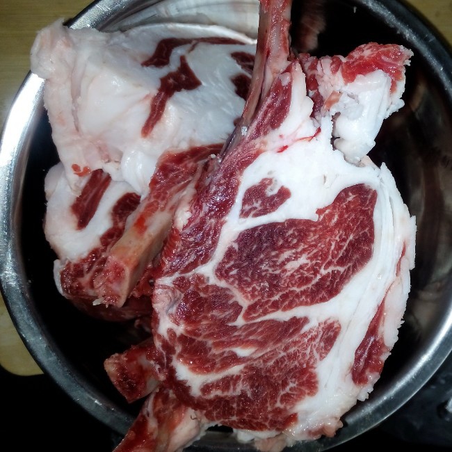 孜然羊排烤土豆