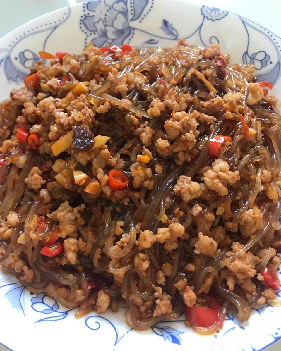 厨师长教你：“蚂蚁上树”的家常做法，非常详细的讲解