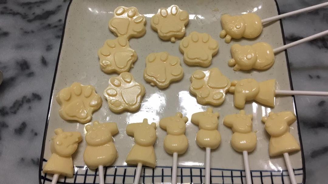 奶酪布丁，类似于妙可蓝多奶酪棒