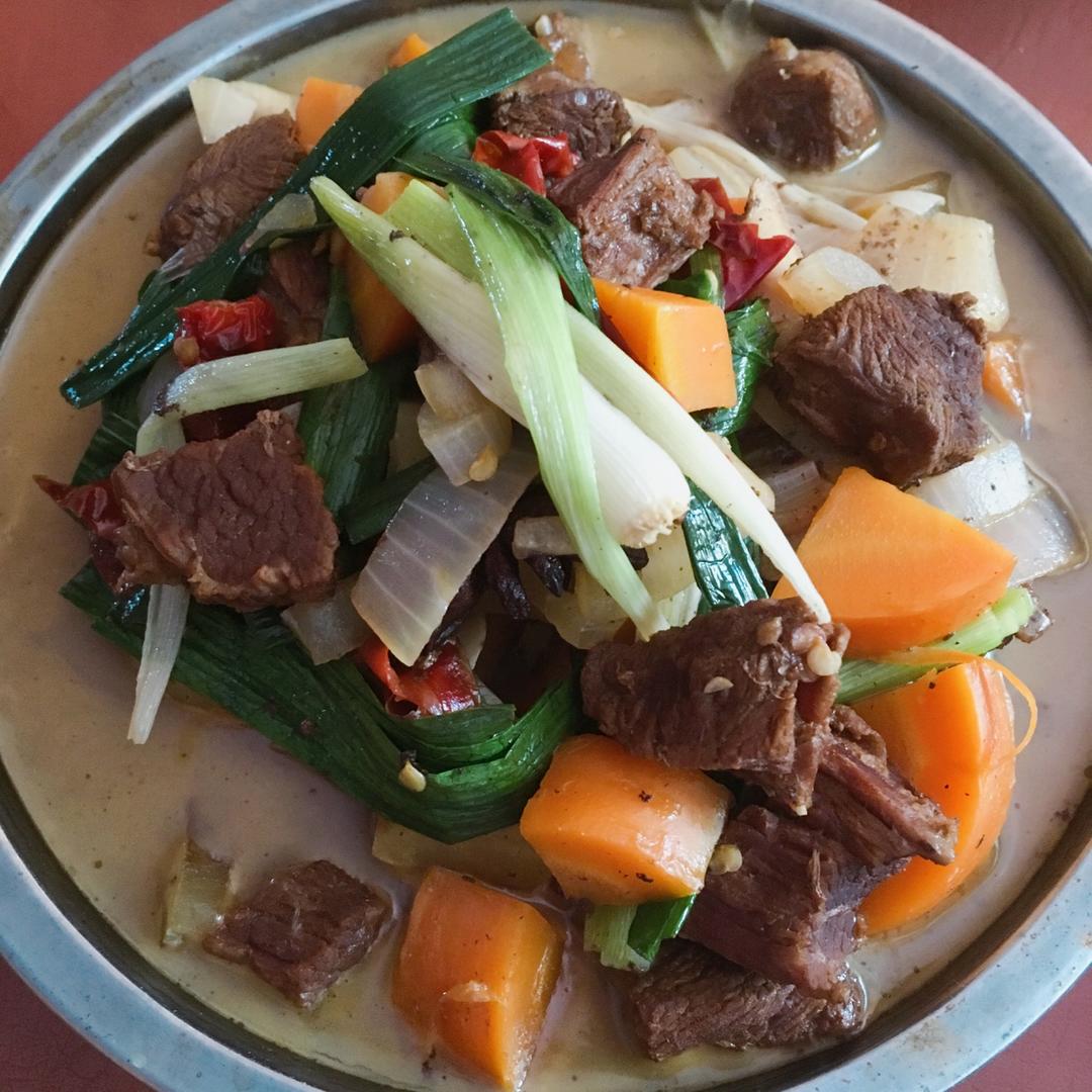 红烧牛肉土豆 （独家秘制）