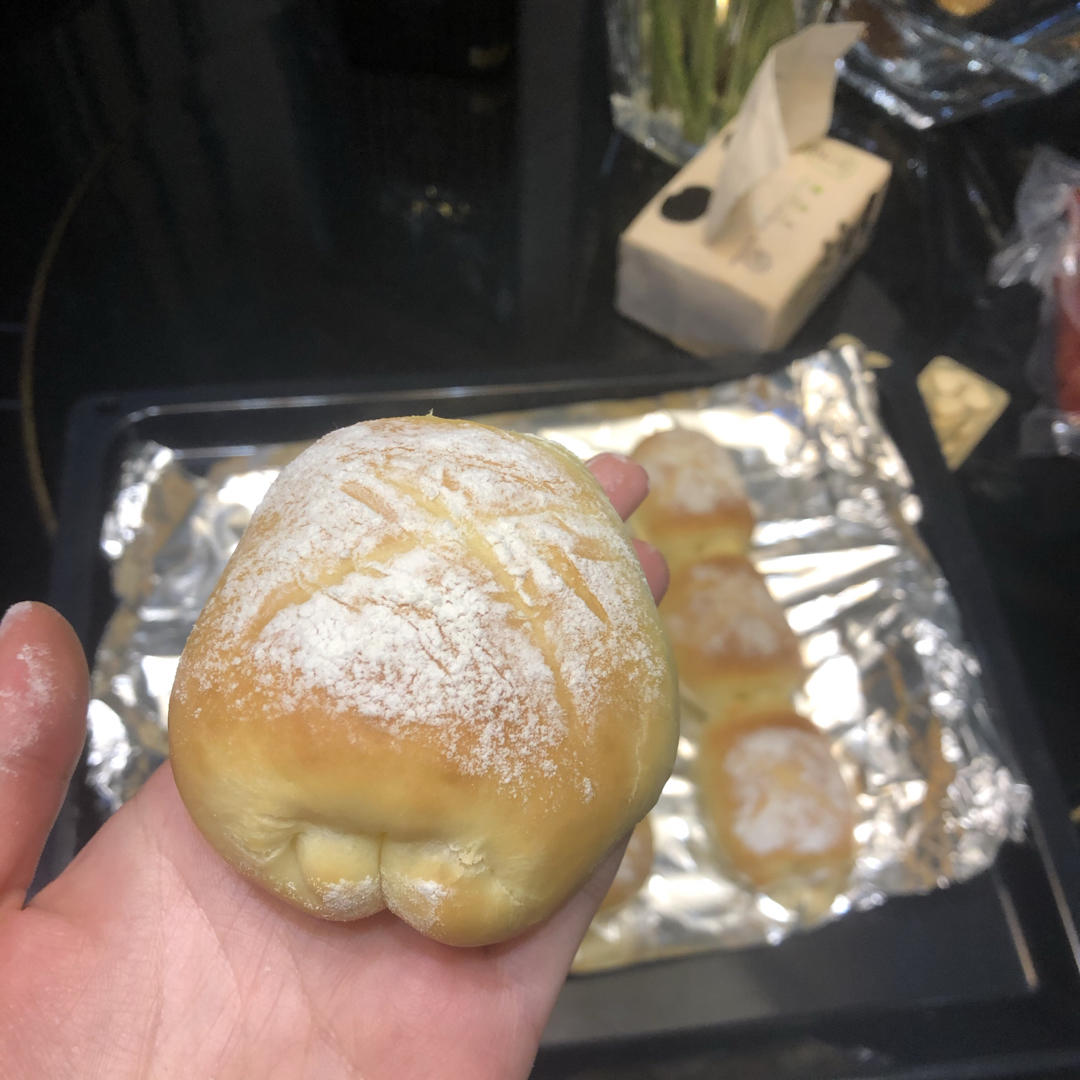 超软牛奶小面包