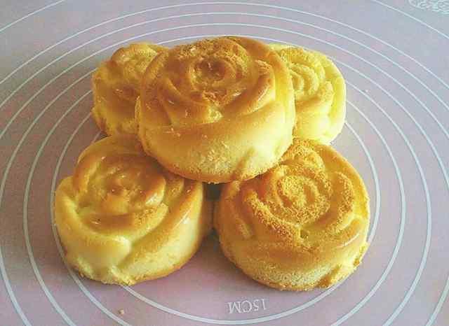 玫瑰花型戚风蛋糕